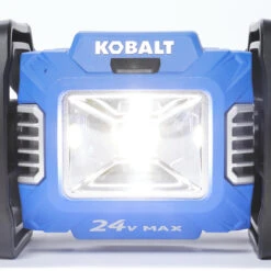 Lampe De Travail Portable Rechargeable à DEL De Kobalt, 2000 Lm, 24 V, Outil Seul Sans Batterie 7 Lampe De Travail Portable Rechargeable à DEL De Kobalt, 2000 Lm, 24 V, Outil Seul Sans Batterie -Kobalt 45595015c L