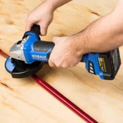 Meuleuse D'angle Kobalt 24 V Max Sans Fil, Noire Et Bleue, Arbre De 5/8 Po De Diamètre, Outil Seul Sans Batterie 7 Meuleuse D'angle Kobalt 24 V Max Sans Fil, Noire Et Bleue, Arbre De 5/8 Po De Diamètre, Outil Seul Sans Batterie -Kobalt 45595035d L
