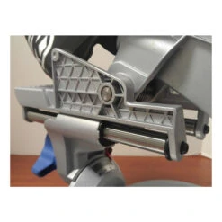 Scie à Onglets Kobalt à Fil Combiné, Coulissant à Simple Biseau, 7 1/4 Po, 10 A -Kobalt 89335003c L